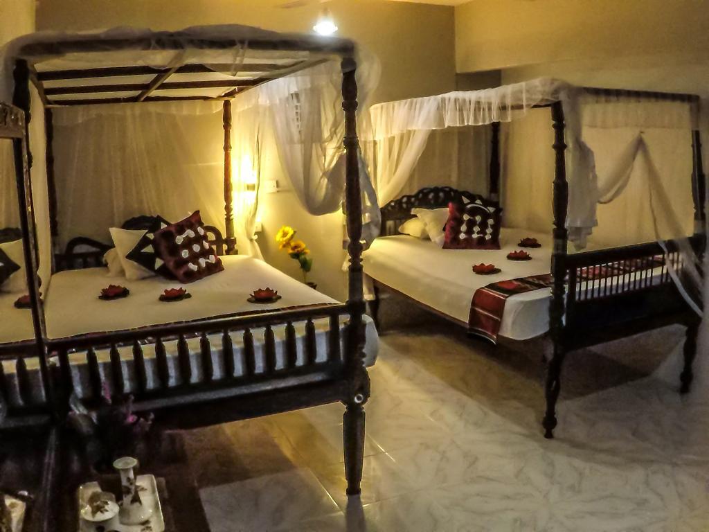 Wijenayake'S - Beach Haven Guest House - Galle Fort Bagian luar foto