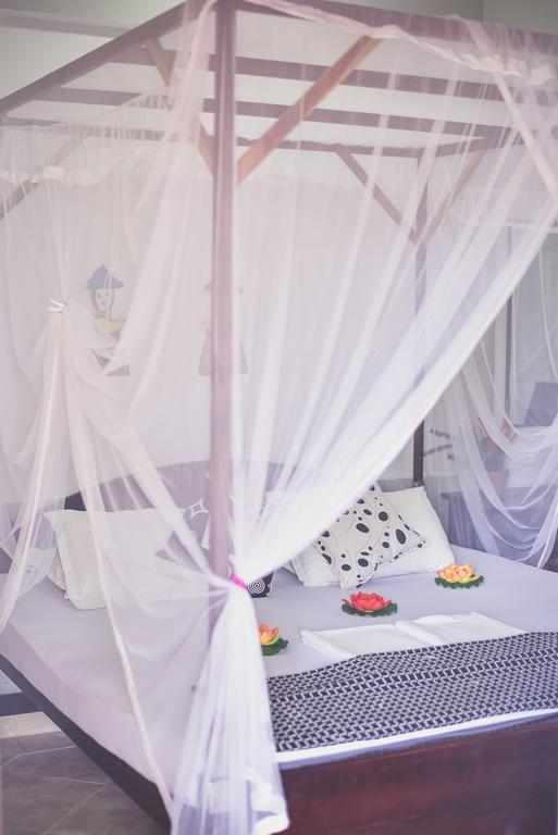 Wijenayake'S - Beach Haven Guest House - Galle Fort Bagian luar foto