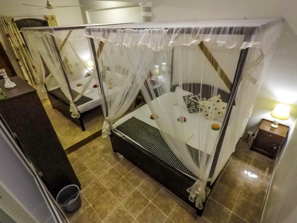 Wijenayake'S - Beach Haven Guest House - Galle Fort Bagian luar foto