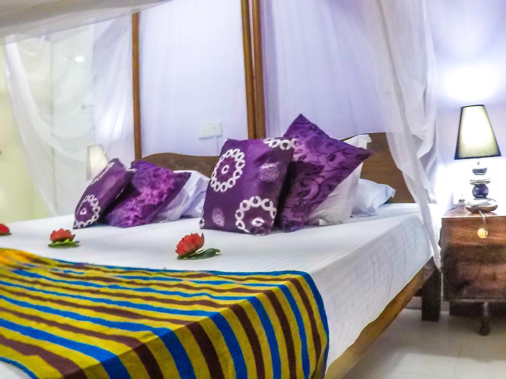 Wijenayake'S - Beach Haven Guest House - Galle Fort Bagian luar foto
